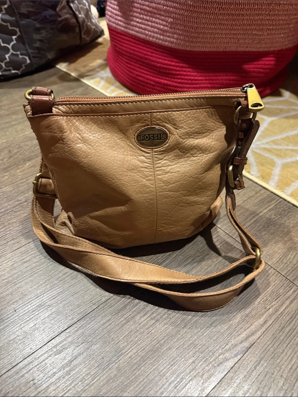 Fossil Two-Tone Tan Leather Shoulder Bag